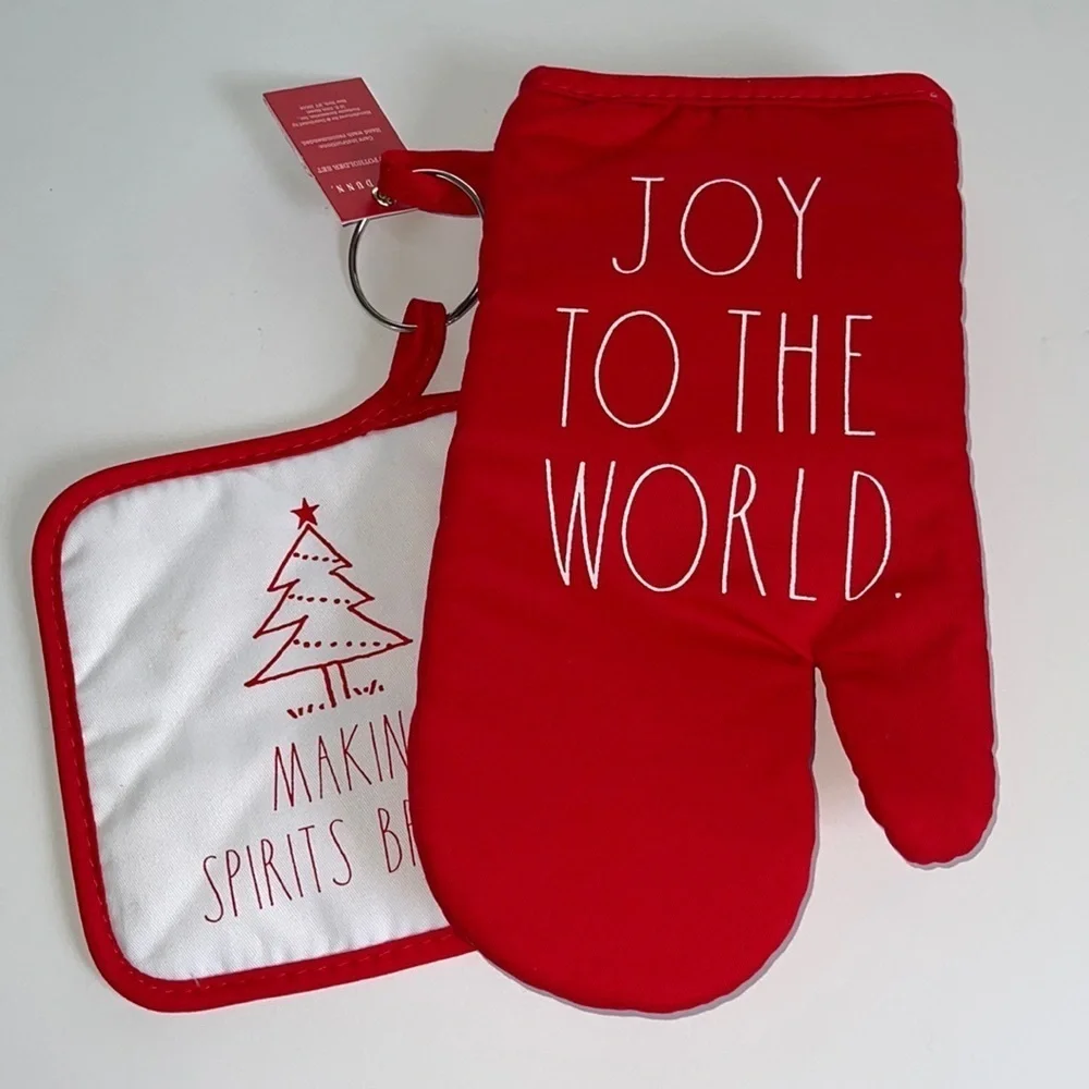 RAE DUNN RED MIT & POTHOLDER CHRISTMAS SET “JOY TO THE WORLD”